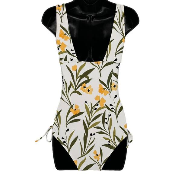 Swimsuit Classic Scrunch Floral One Piece in White Yellow and Green Print Size S - Picture 8 of 8